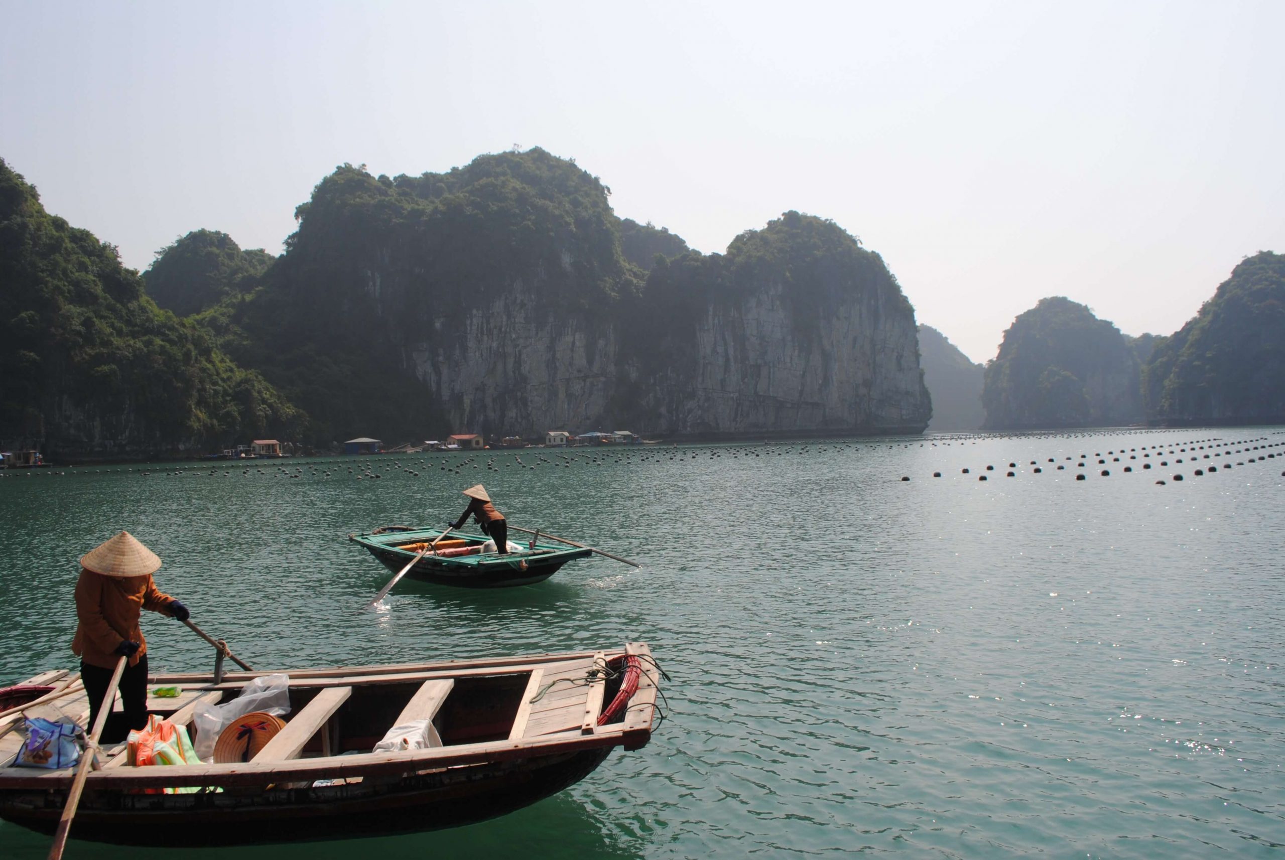 picture of boats at Ha Long Bay Vietnam